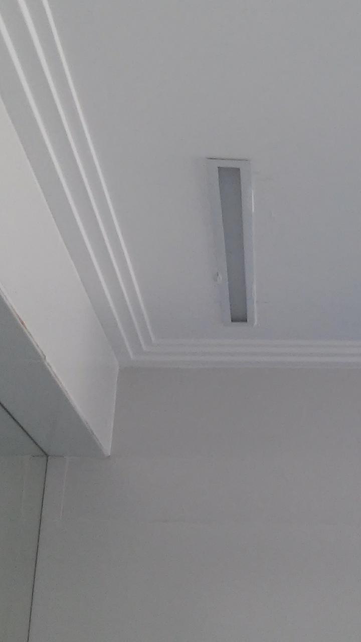 Forro de drywall com sancas e luminária embutida